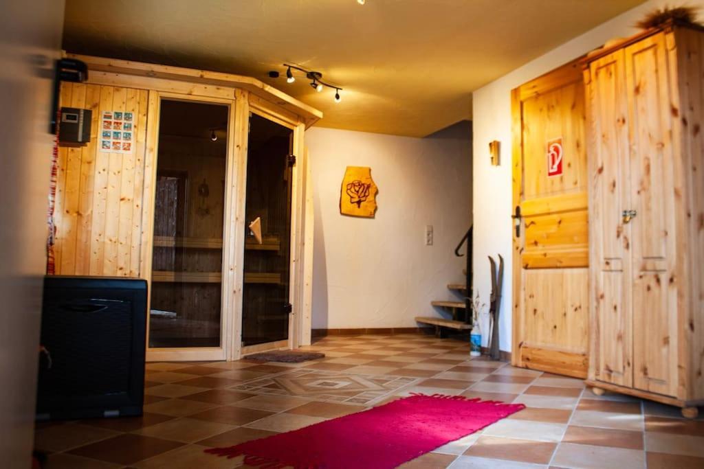 Ferienhaus Sonnenblick Entspannung Mit Sauna Kamin Und Balkon Sonneberg Luaran gambar