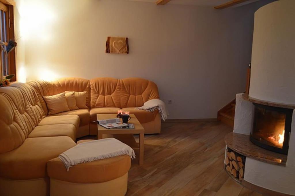 Ferienhaus Sonnenblick Entspannung Mit Sauna Kamin Und Balkon Sonneberg Luaran gambar