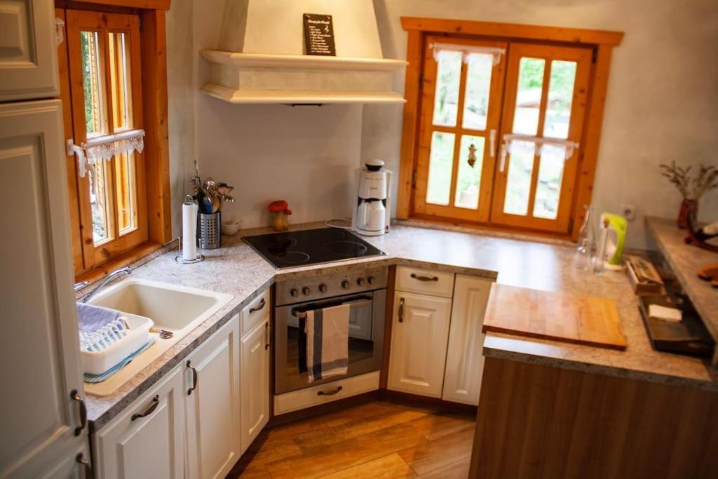 Ferienhaus Sonnenblick Entspannung Mit Sauna Kamin Und Balkon Sonneberg Luaran gambar